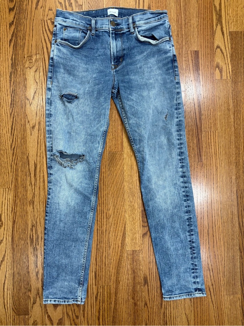 Hudson Sartor Relaxed Distressed Skinny Jeans (33)